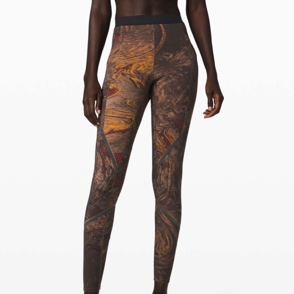 Esker Tight Reflective *lululemo…